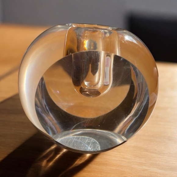 Art glass, small orb with a well,not signed, paperweight,bud vase, candle holder - Picture 1 of 7